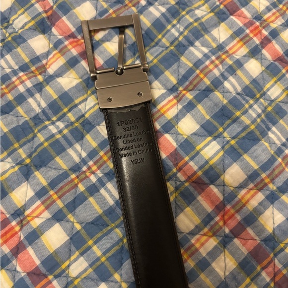 Perry Ellis Reversible Leather Belt with Silver Buckle - Picture 2 of 4